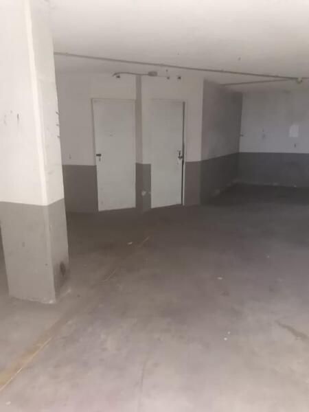 Garage for sale in Manlleu