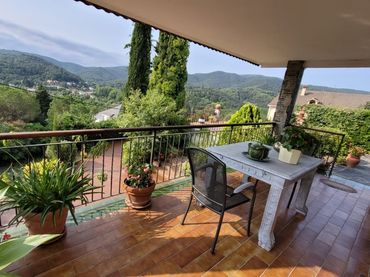 Casa amb piscina en venda a Vallgorguina