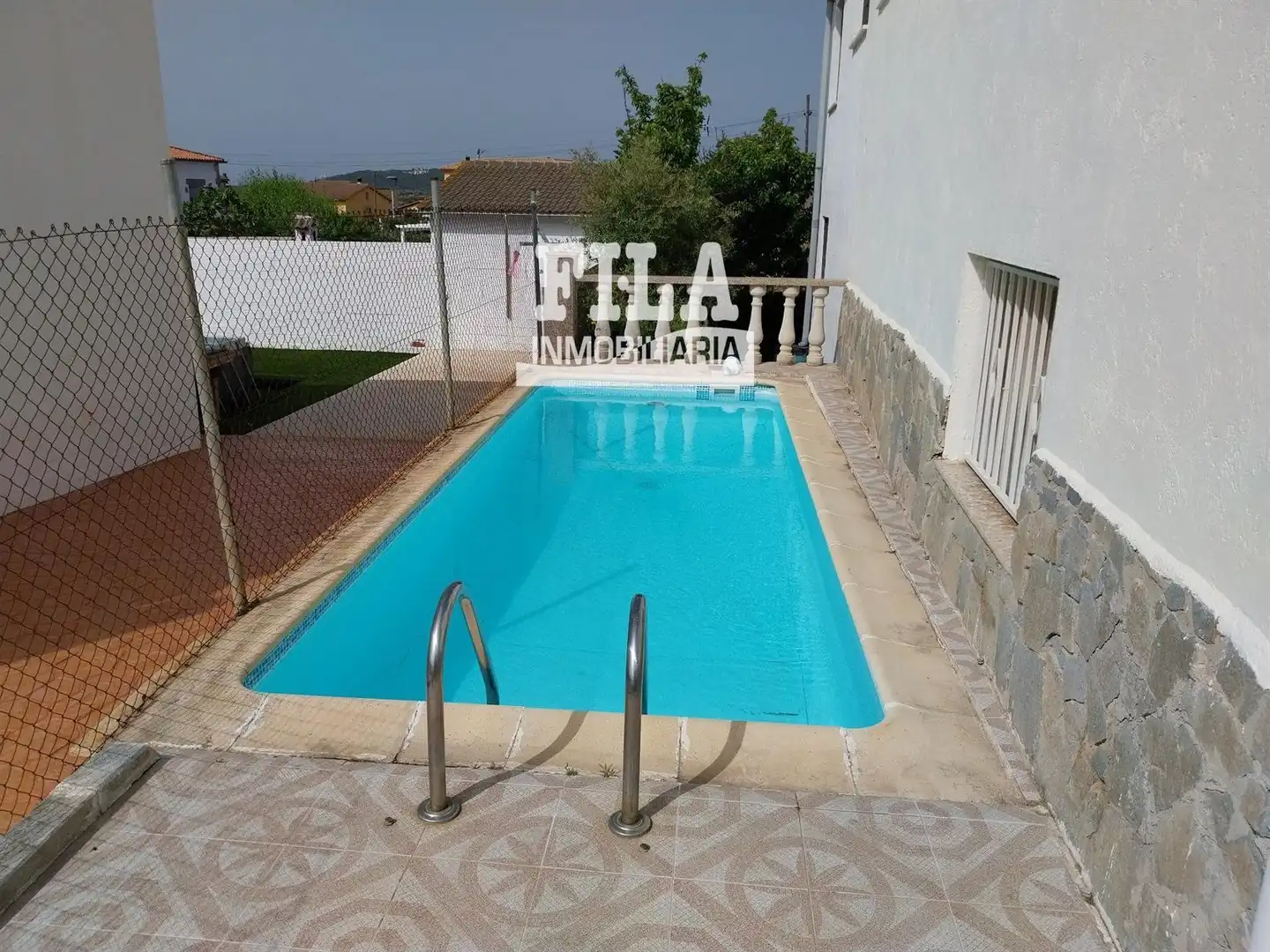 Swimming pool of Detached homes for sale in El Vendrell  with Terrace and Swimming Pool