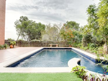 Casa con balcone in vendita a Corbera de Llobregat