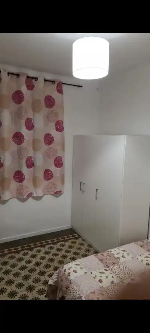 Bedroom of Flat for rent in Gràcia