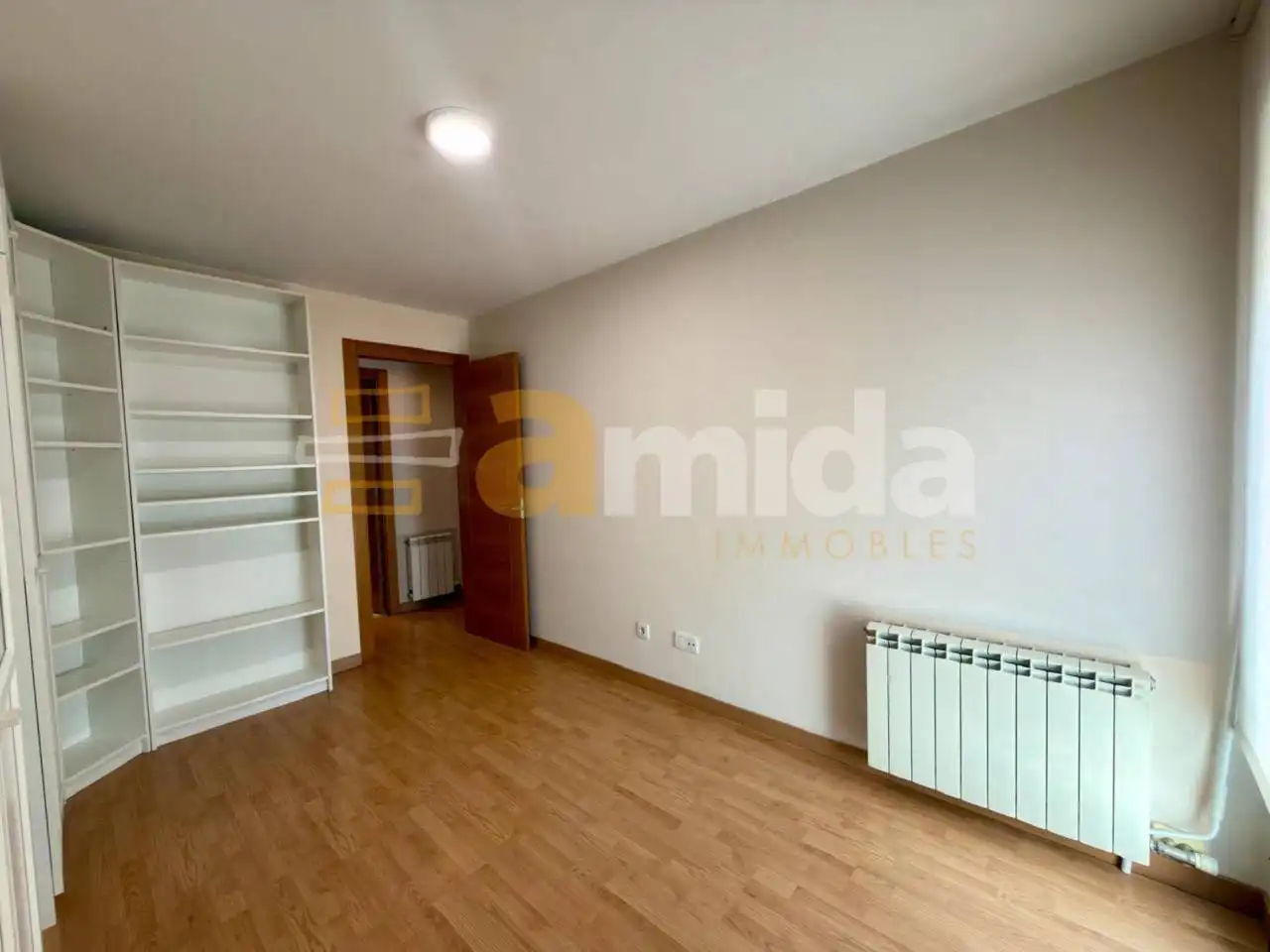 Dormitori de Pis en venda en Sabadell amb Aire condicionat i Parquet