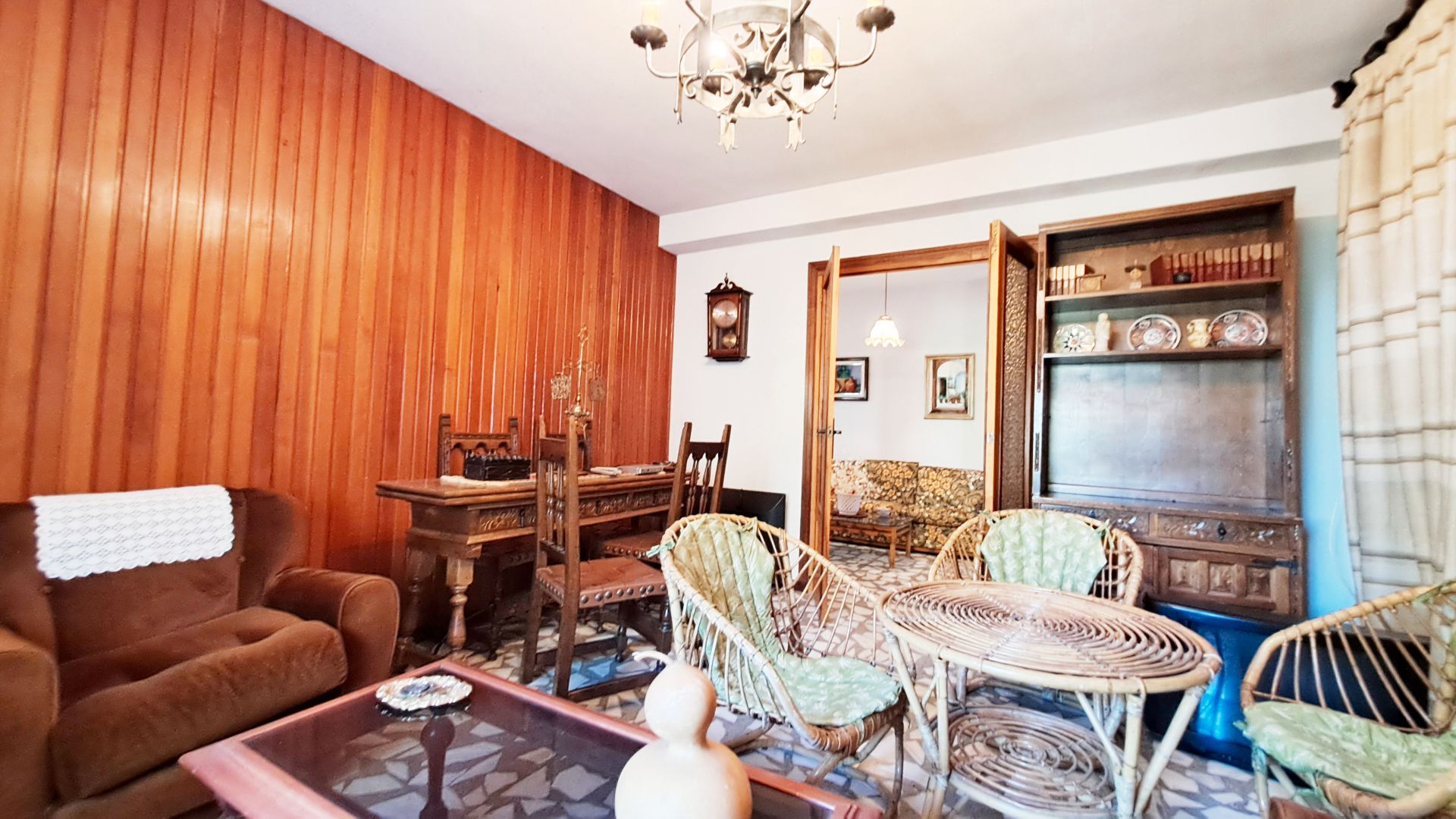 Sala d'estar de Casa o xalet en venda en Santa María de la Alameda amb Calefacció, Jardí privat i Terrassa