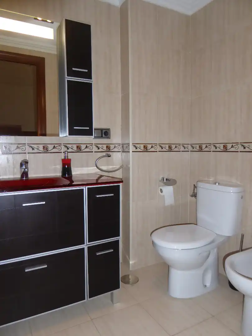 Baño de Casa adosada de alquiler en Alhaurín de la Torre con Aire acondicionado, Terraza y Amueblado