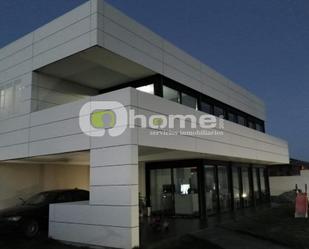 Exterior view of House or chalet for sale in Roales  with Terrace, Swimming Pool and Furnished