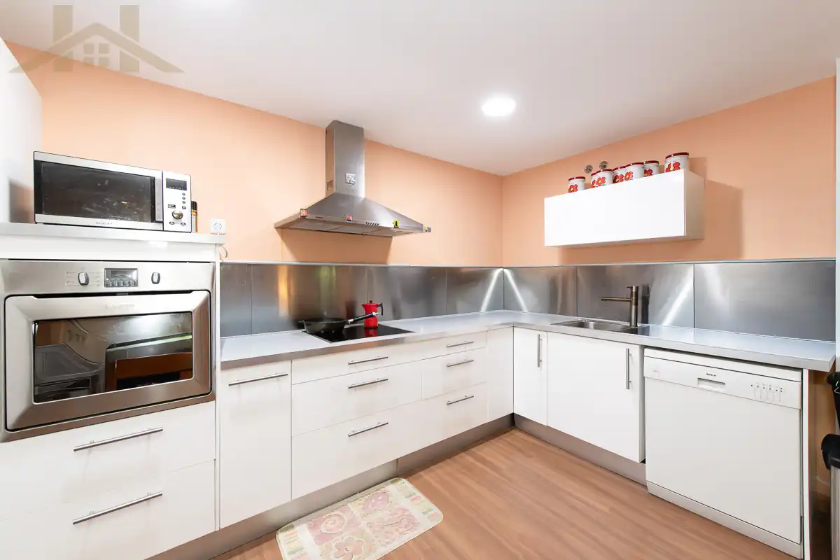 Cocina de Casa o chalet en venta en Tres Cantos con Aire acondicionado, Calefacción y Jardín privado
