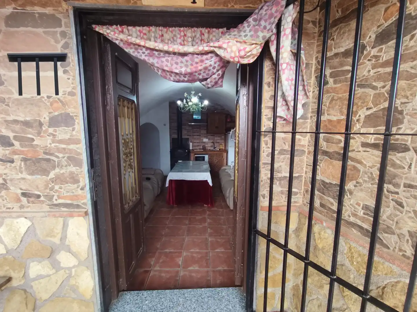 Finca rústica en venda en Guadix amb Moblat, Forn i Piscina comunitària