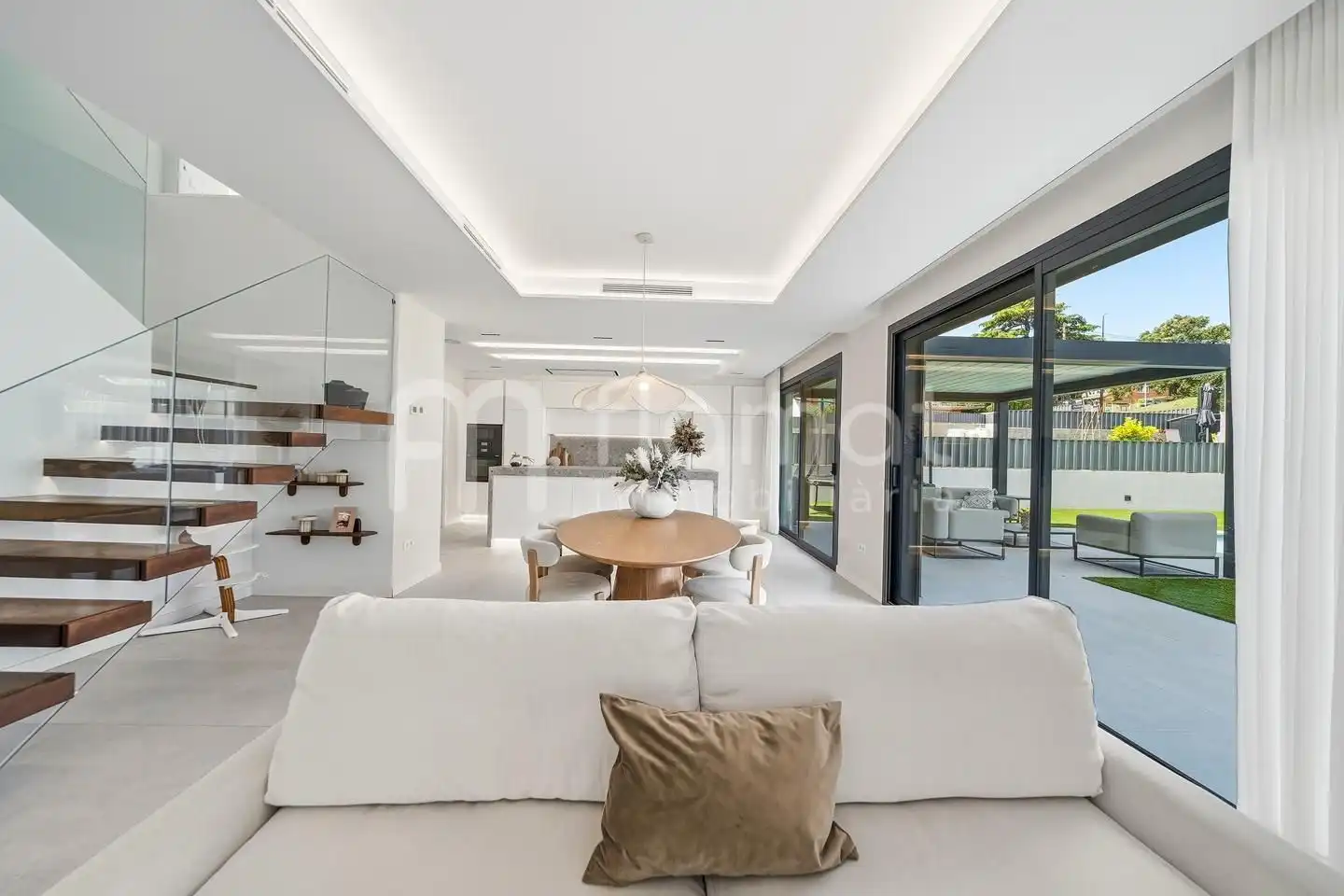 Living room of Houses for sale in Palau-solità i Plegamans