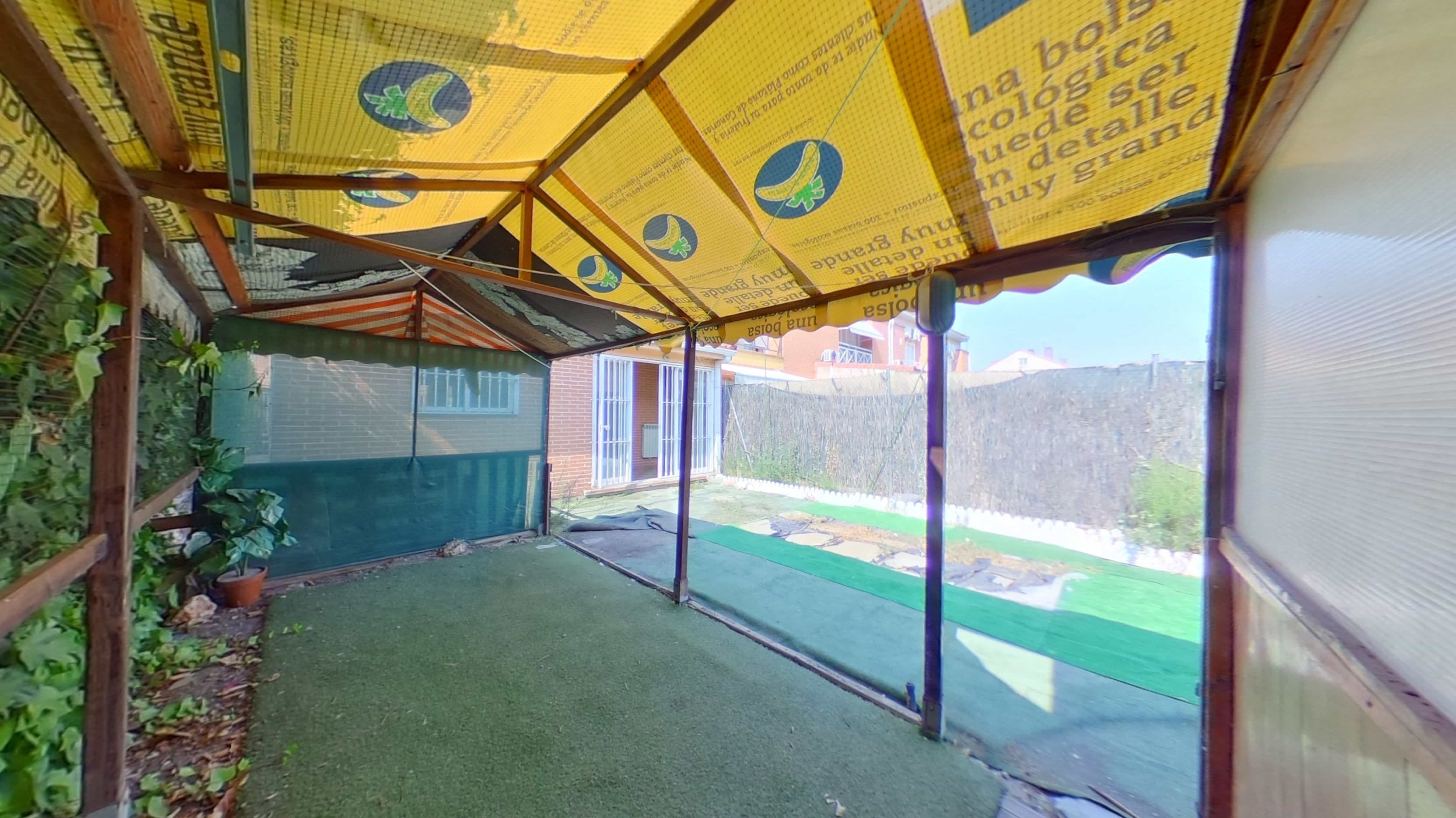 Garden of Single-family semi-detached for sale in Parla  with Private garden