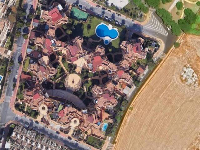 Piso en Venta en Avenida De San Javier, 61 en Churriana - El Pizarrillo - La Noria-Guadalsol