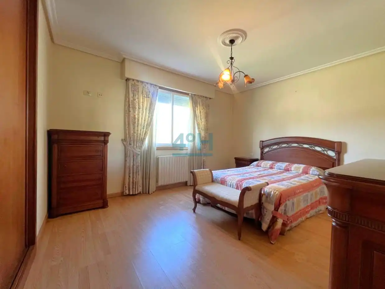 Habitación de Casa o chalet en venta en Barbadás con Calefacción, Jardín privado y Terraza