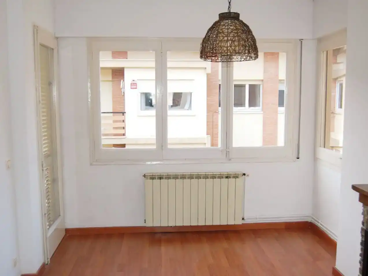 Wohnzimmer von Wohnung zum Verkauf in Camprodon mit Balkon