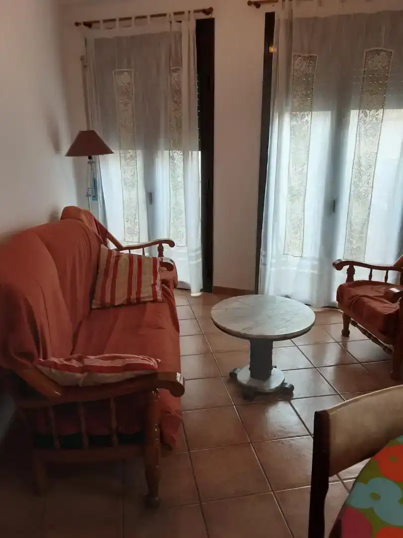 Sala d'estar de Pis de lloguer en Sanaüja amb Moblat, Rentadora i Microones