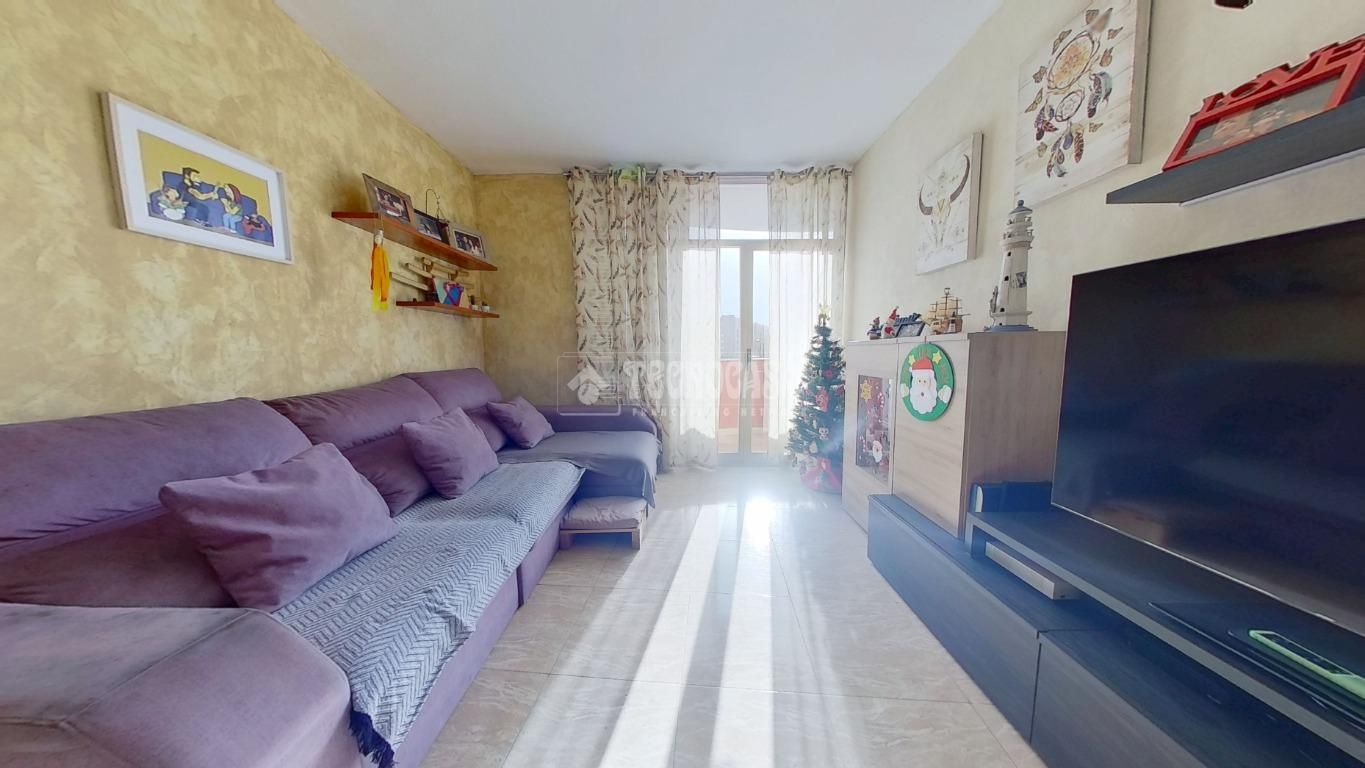 Sala de estar de Piso en venta en Sabadell con Aire acondicionado, Terraza y Balcón