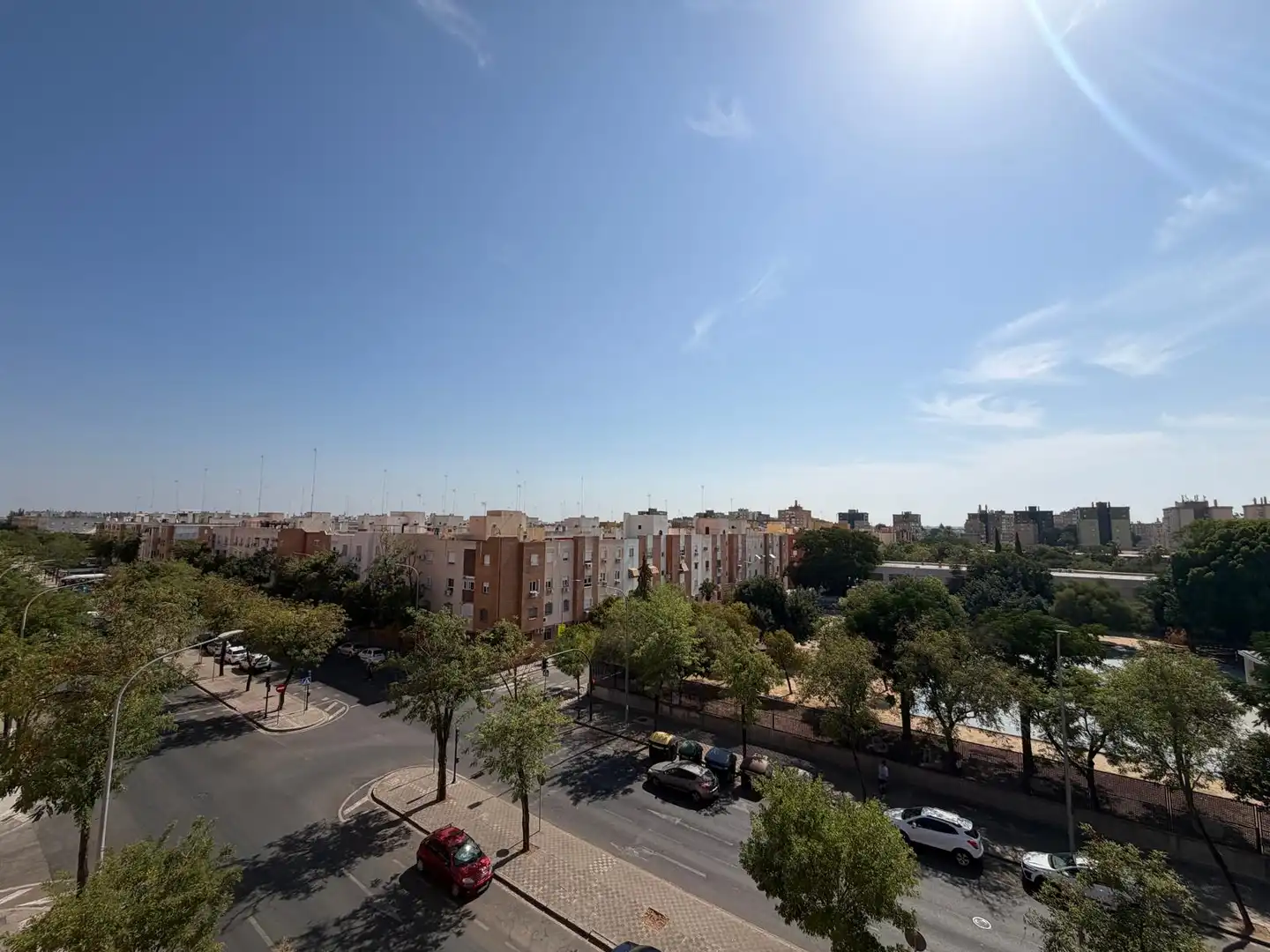 Vista exterior de Pis en venda en Sevilla amb Aire condicionat, Terrassa i Traster