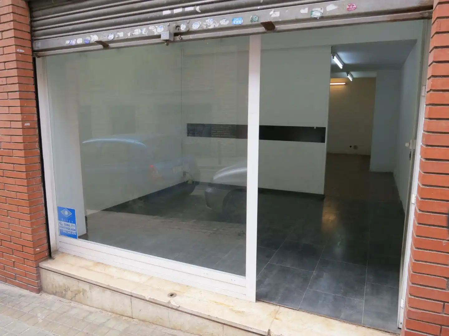 Geschaftsraum zur Miete in Carrer de Llorens i Barba, 13, El Baix Guinardó