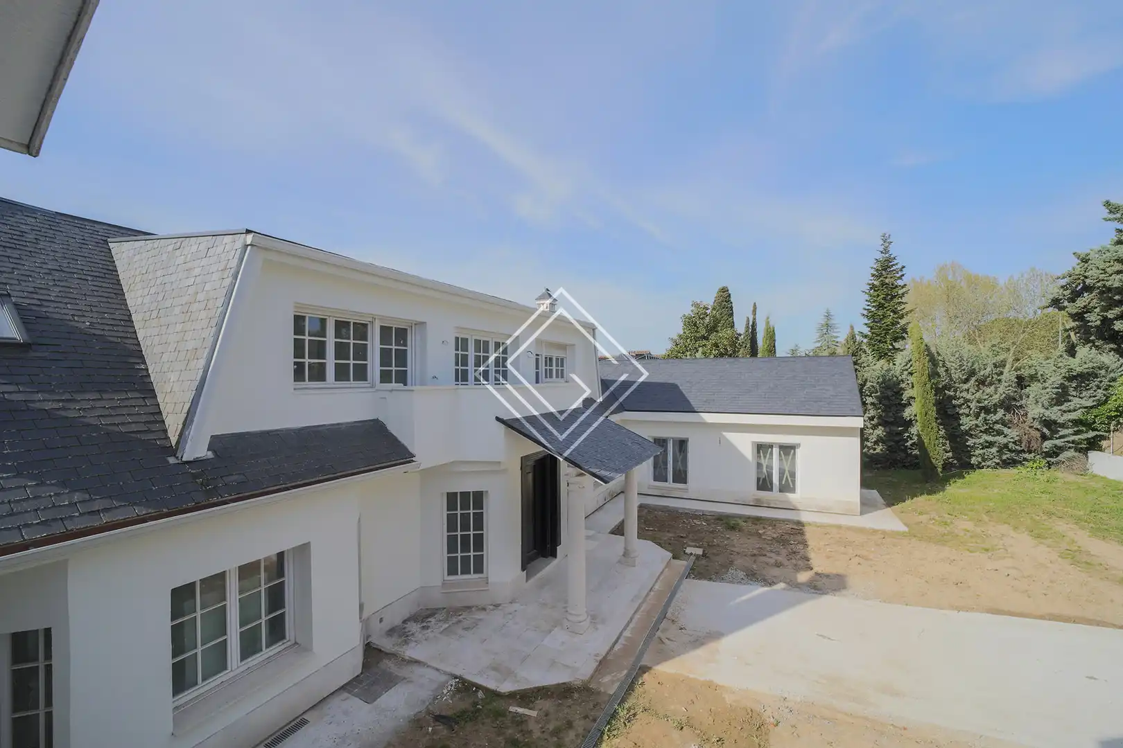 Vista exterior de Casa o chalet en venta en Las Rozas de Madrid con Aire acondicionado, Calefacción y Jardín privado