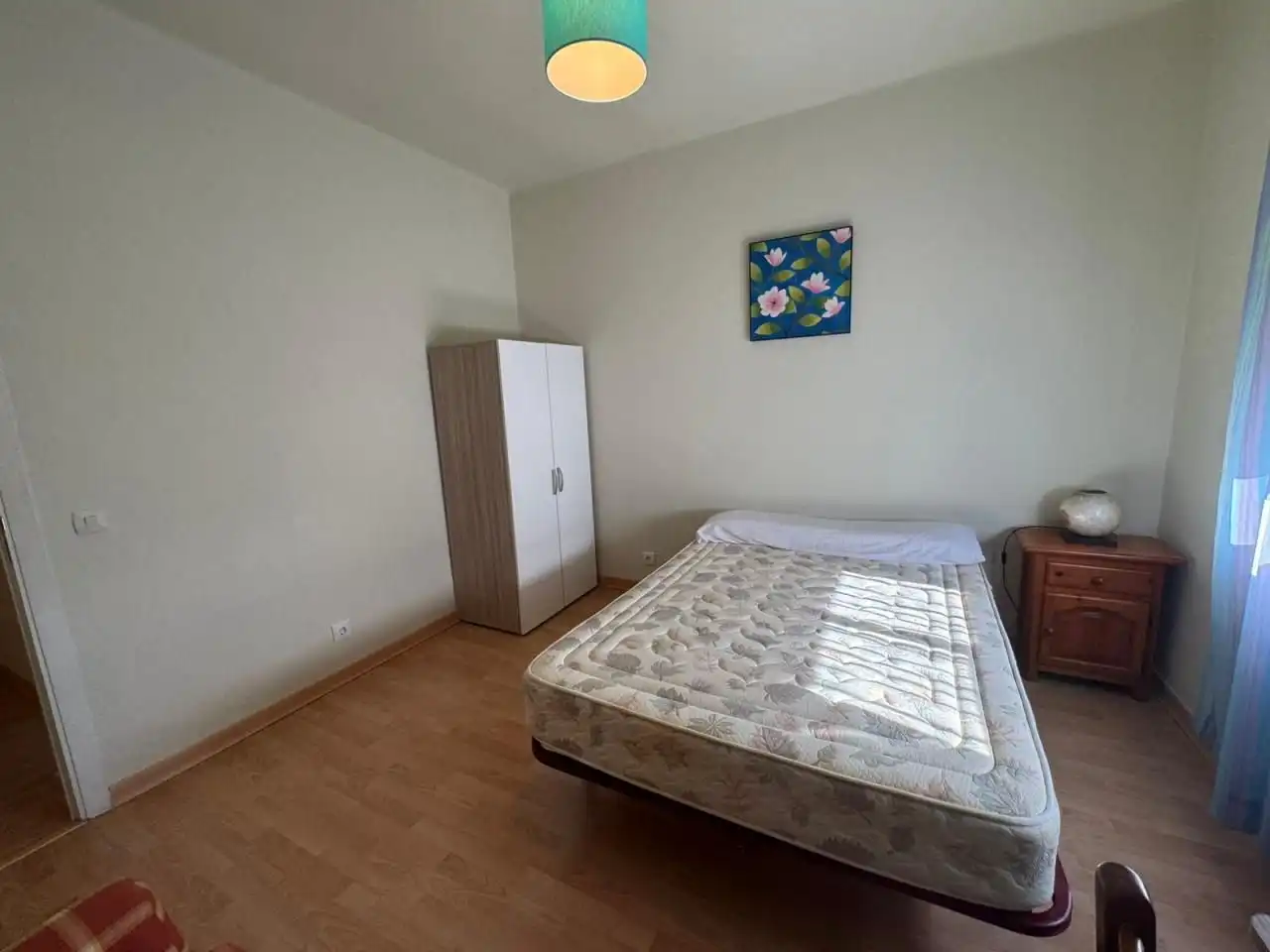 Schlafzimmer von Wohnung zur Miete in Vigo  mit Heizung und Möbliert