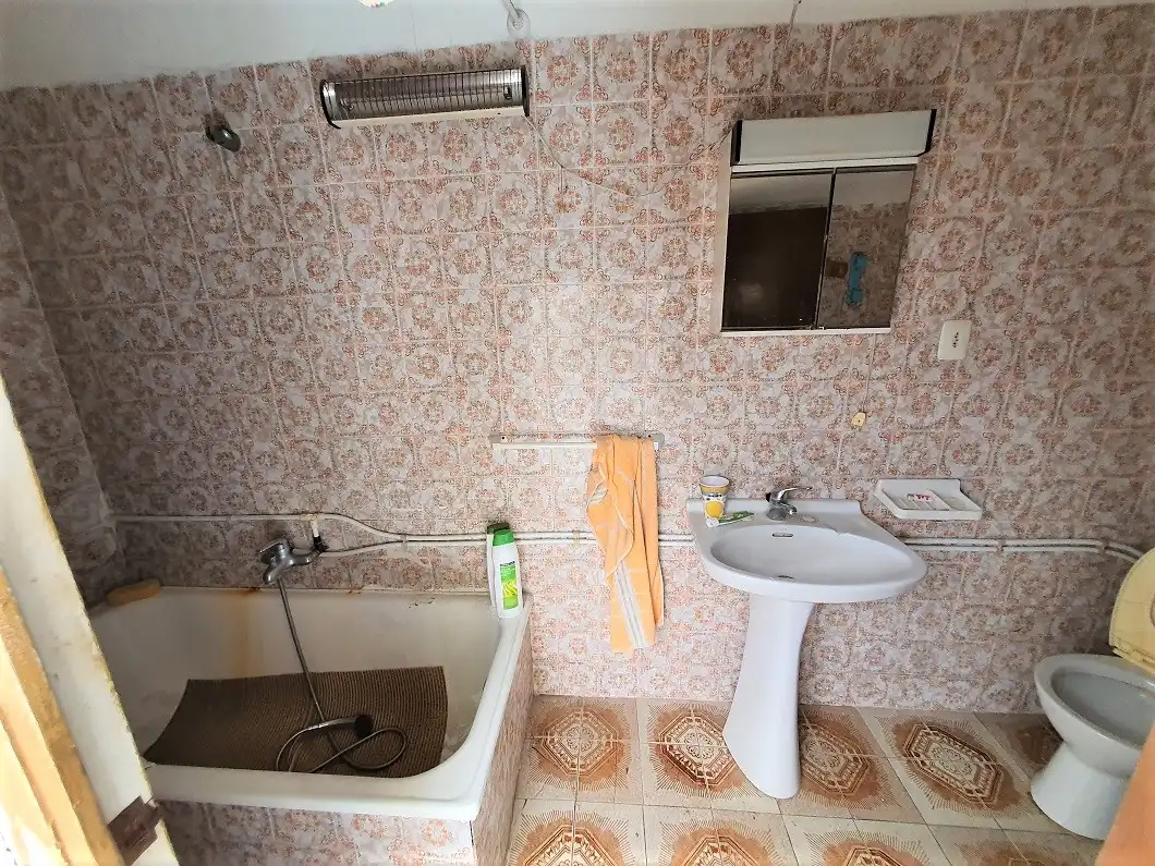 Badezimmer von Einfamilien-Reihenhaus zum Verkauf in Elche / Elx mit Terrasse