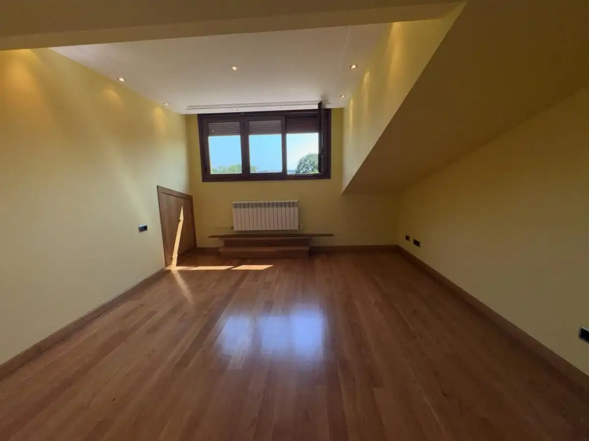 Casa o xalet en venda en Siero amb Calefacció, Jardí privat i Terrassa
