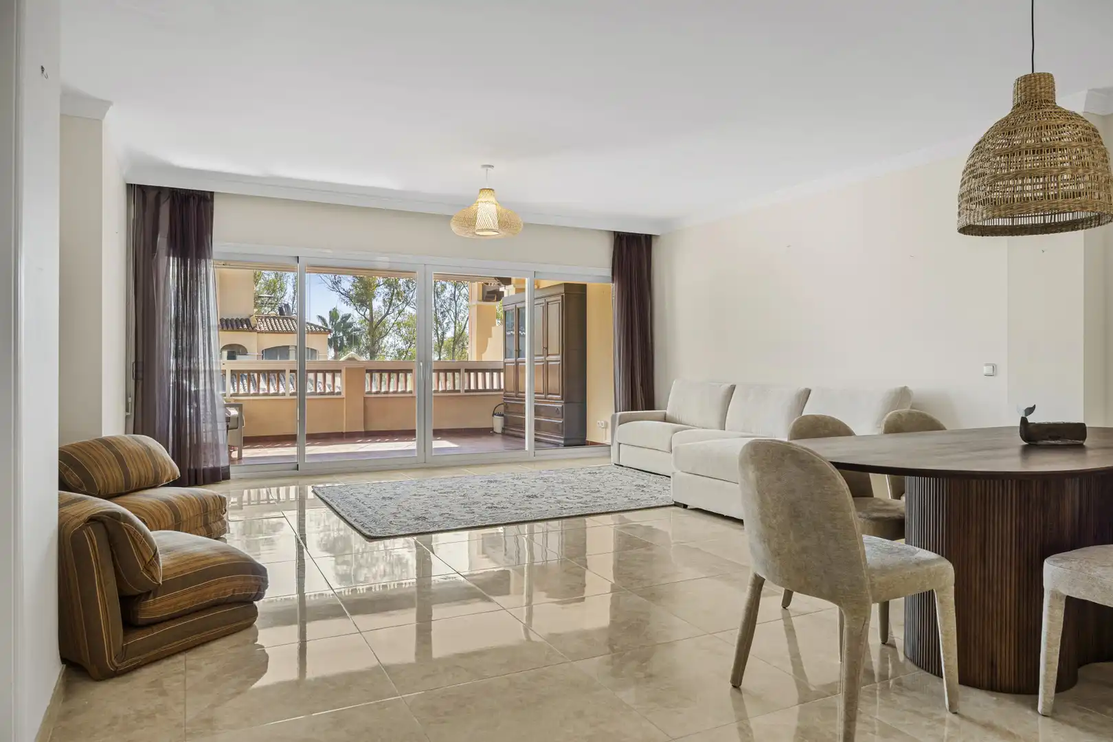 Apartament amb piscina en venda a Selwo, imagen 2