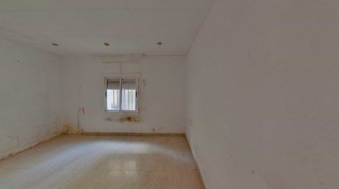 Foto 5 de Piso en venta en Calle Pintor Rosales, Llefià, Badalona