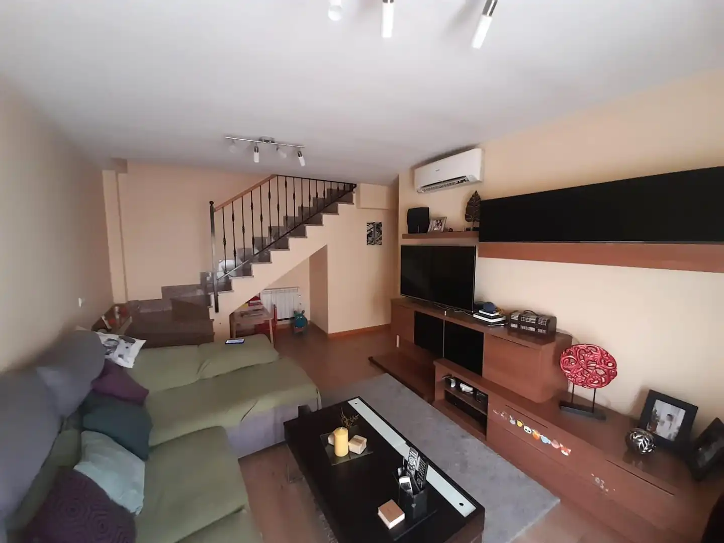 Living room of Duplexes for sale in Villamantilla  with Air Conditioner, Heating and Community pool