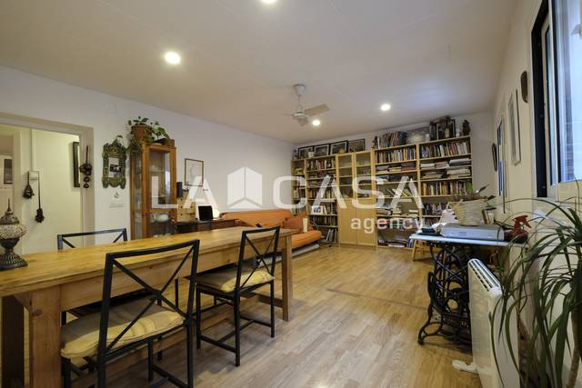 Piso en Venta en Carrer de Pedret en El Turó de la Peira