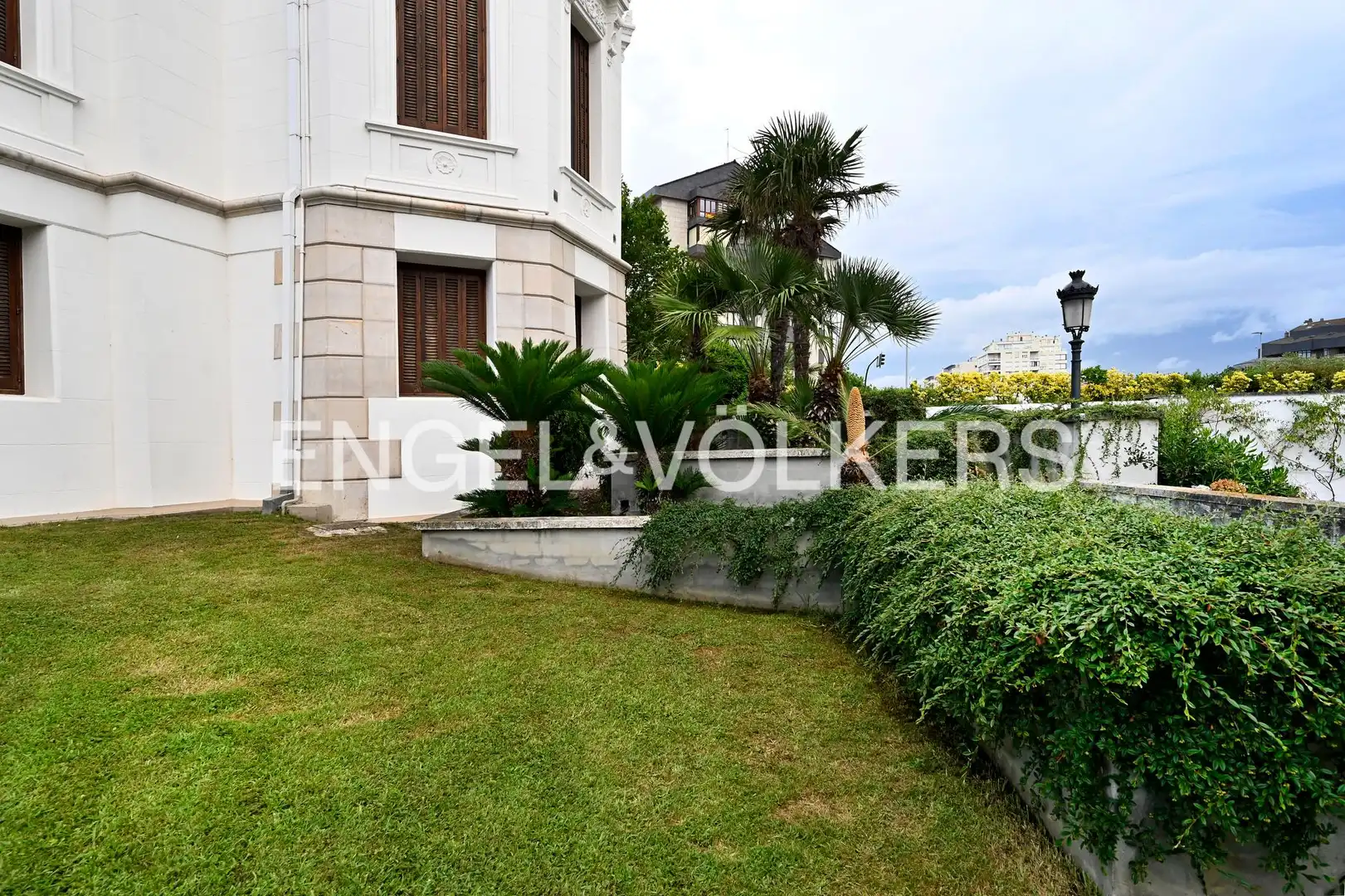 Außenansicht von Maisonette zur Miete in Santander mit Heizung, Privatgarten und Parkett
