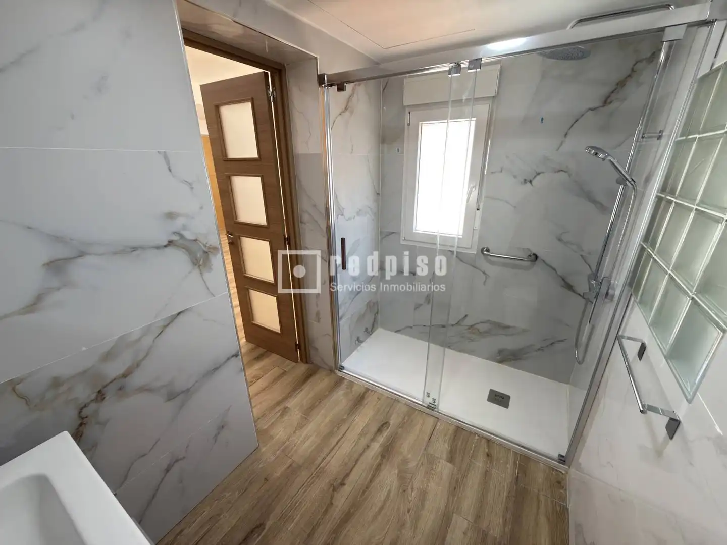 Baño de Casa o chalet de alquiler en Madrid con Aire acondicionado, Terraza y Trastero