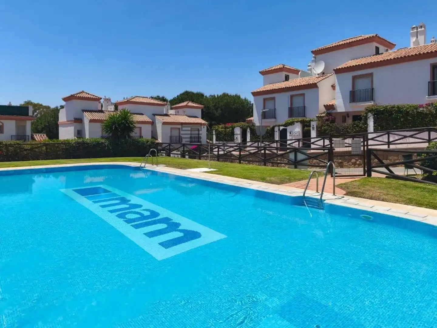 Reihenhaus mit Pool zum Verkauf in Urb. Las Lomas de Cabopino, imagen 29