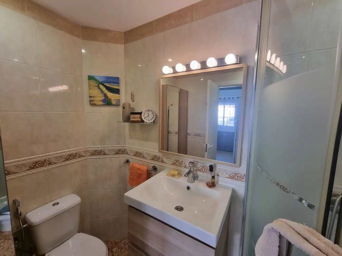 Bathroom of Apartments for sale in Torremolinos  with Air Conditioner and Terrace