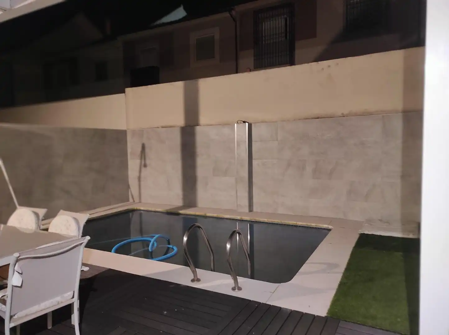 Piscina de Casa adosada en venda en Córdoba amb Aire condicionat, Calefacció i Piscina