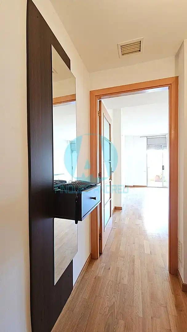Wohnung zum Verkauf in Mataró mit Klimaanlage, Heizung und Terrasse
