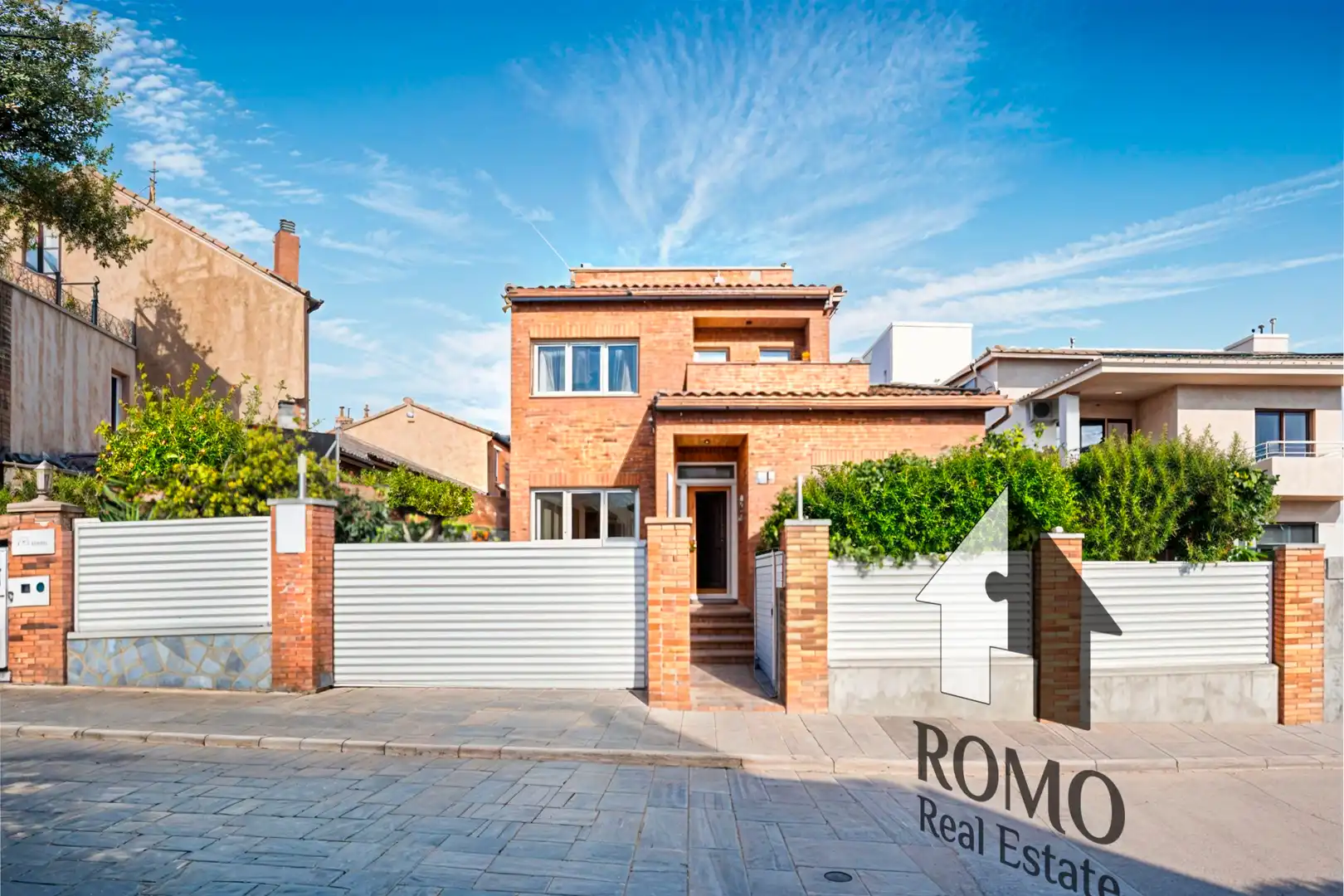 Vista exterior de Casa o chalet en venta en Santa Perpètua de Mogoda con Aire acondicionado, Calefacción y Terraza