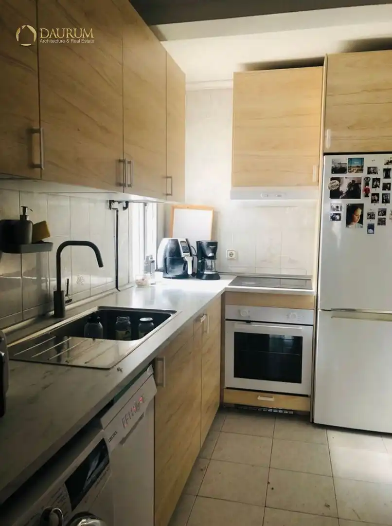 Kitchen of Flat for sale in Sevilla  with Air Conditioner and Furnished