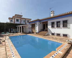Piscina de Casa o xalet en venda en Otura amb Aire condicionat, Calefacció i Jardí privat