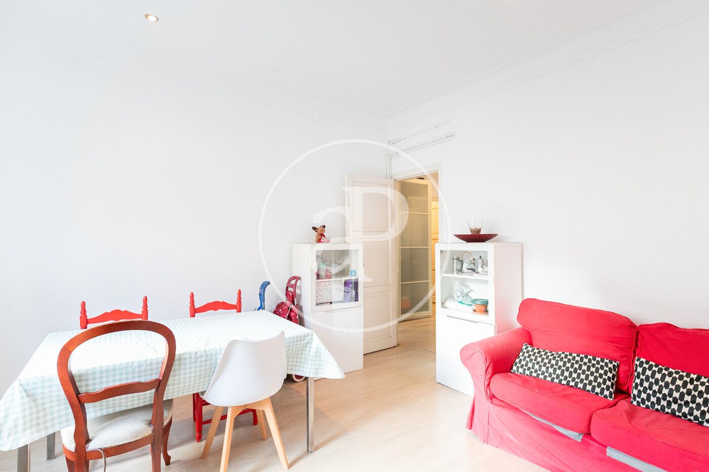 Exterior view of Flat for sale in  Barcelona Capital  with Heating