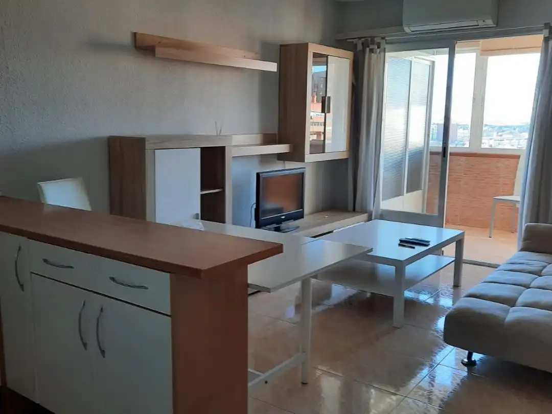 Wohnzimmer von Wohnung zur Miete in Fuencarral - El Pardo