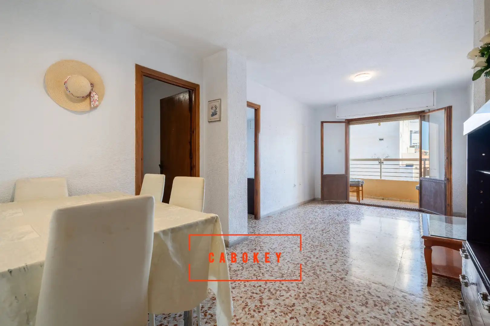 Piso en venta en Almería con Terraza