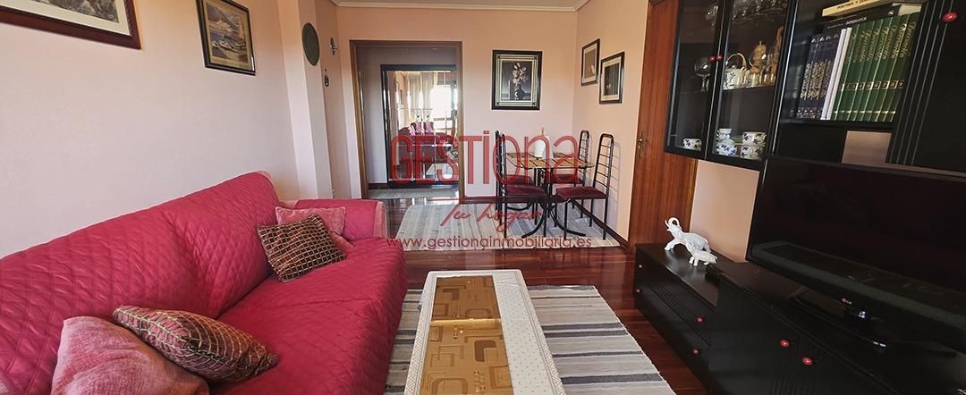 Sala d'estar de Apartament en venda en Noja amb Terrassa i Balcó