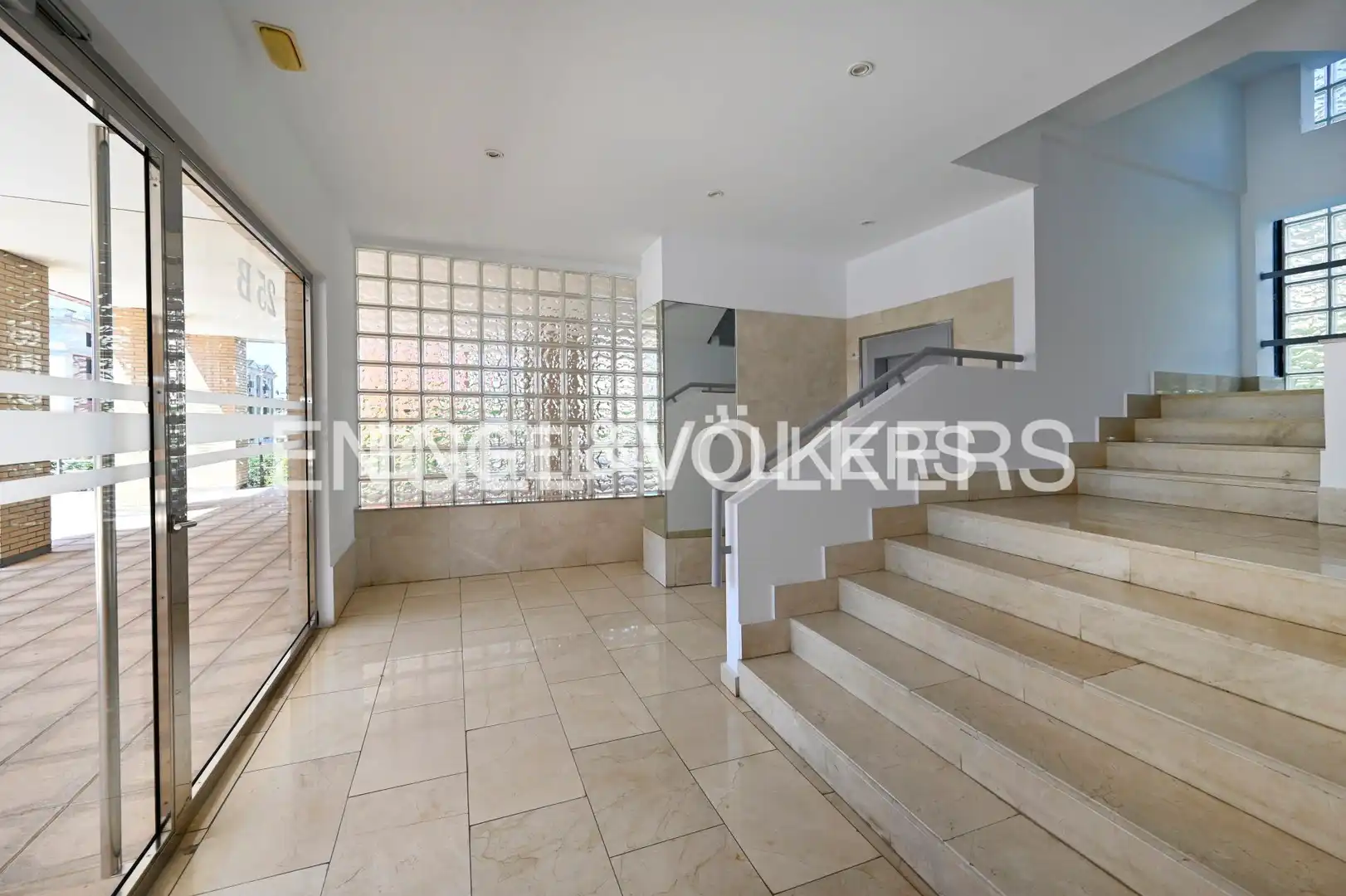 Piso de alquiler en Santander con Calefacción, Trastero y Piscina