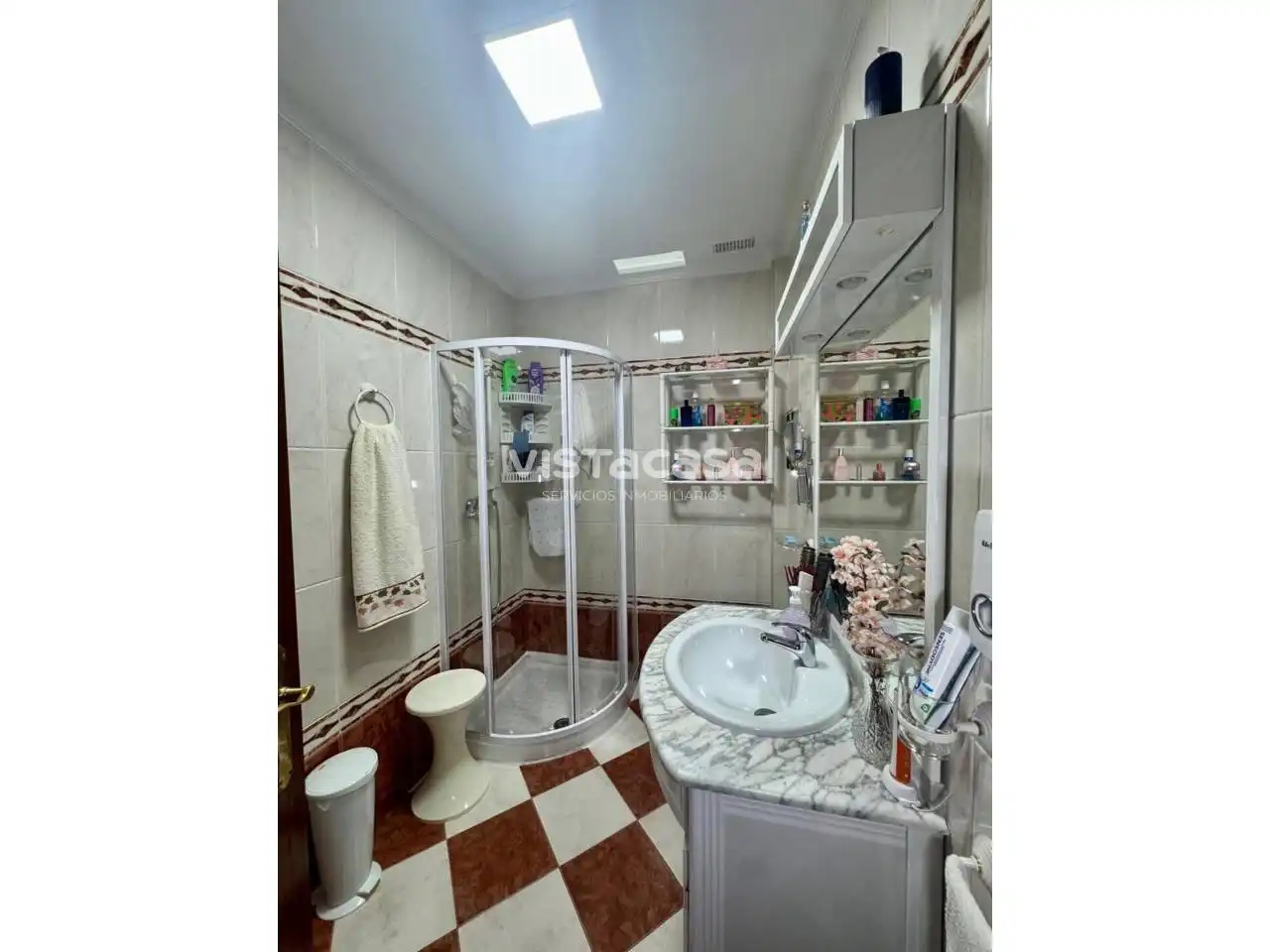 Bathroom of Houses for sale in Sevilla  with Air Conditioner, Heating and Terrace