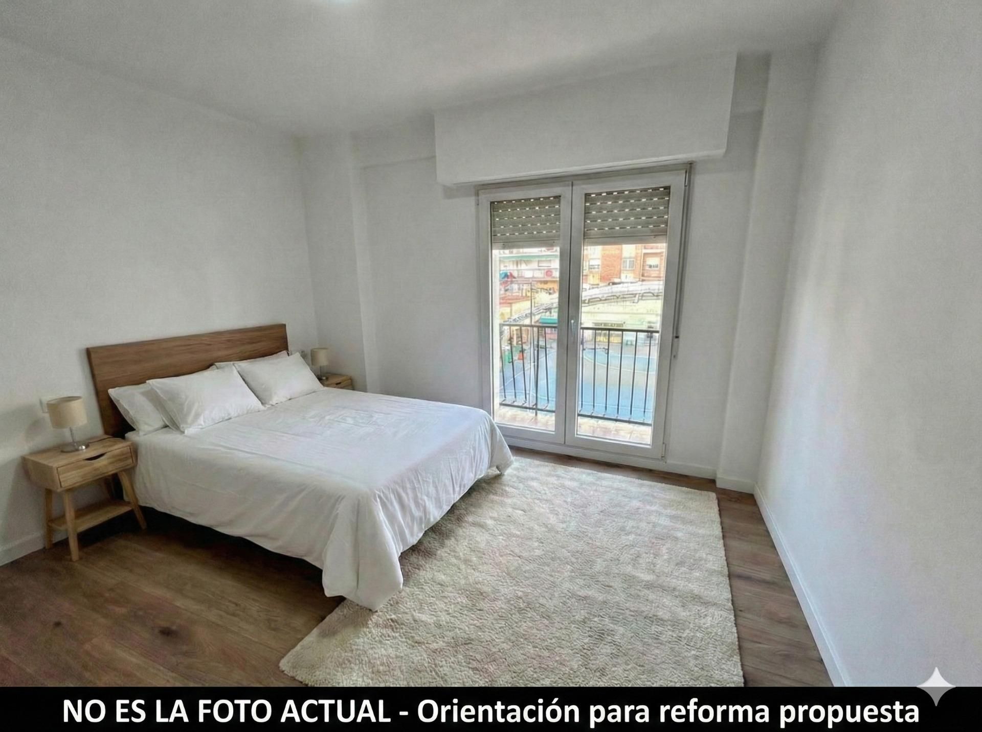 Bedroom of Flat for sale in  Valencia Capital  with Balcony