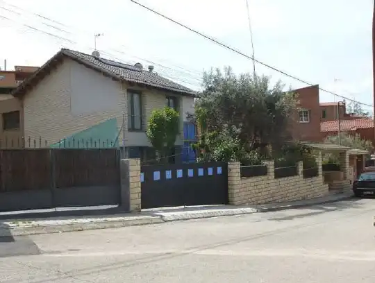 Exterior view of Houses for sale in Terrassa  with Community pool