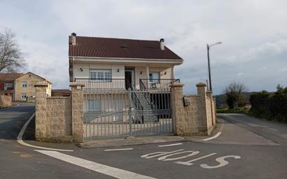 Vista exterior de Casa o xalet en venda en Cabana de Bergantiños