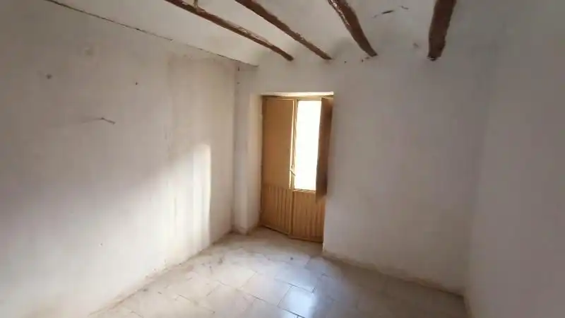 Casa adosada en venda en Ibros amb Terrassa i Traster