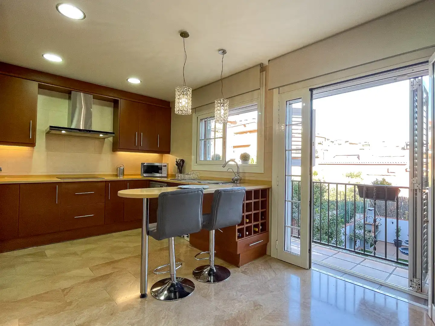 Cocina de Casa adosada en venta en Mataró con Aire acondicionado, Calefacción y Jardín privado