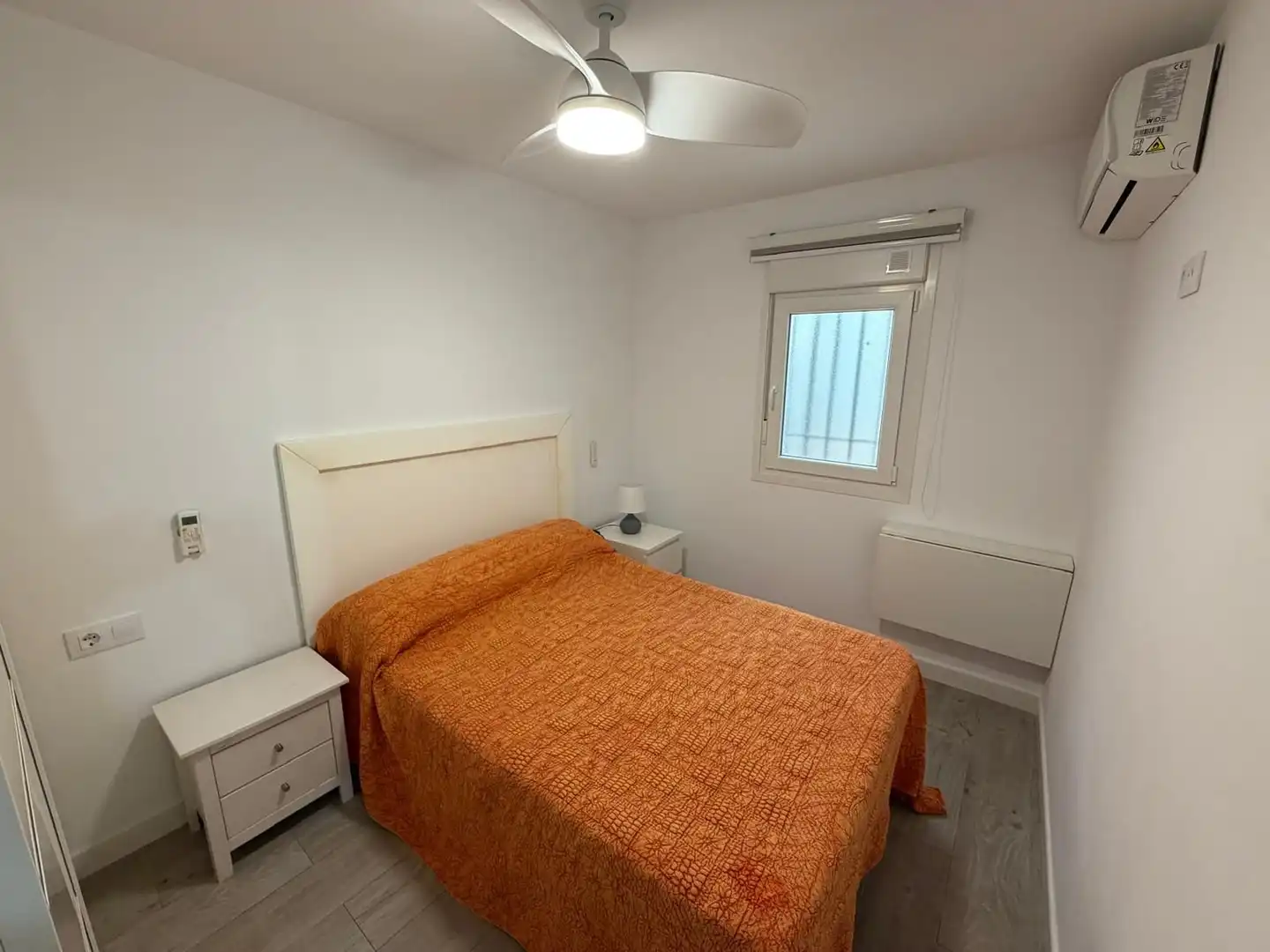 Schlafzimmer von Wohnung zur Miete in Cádiz mit Klimaanlage und Möbliert