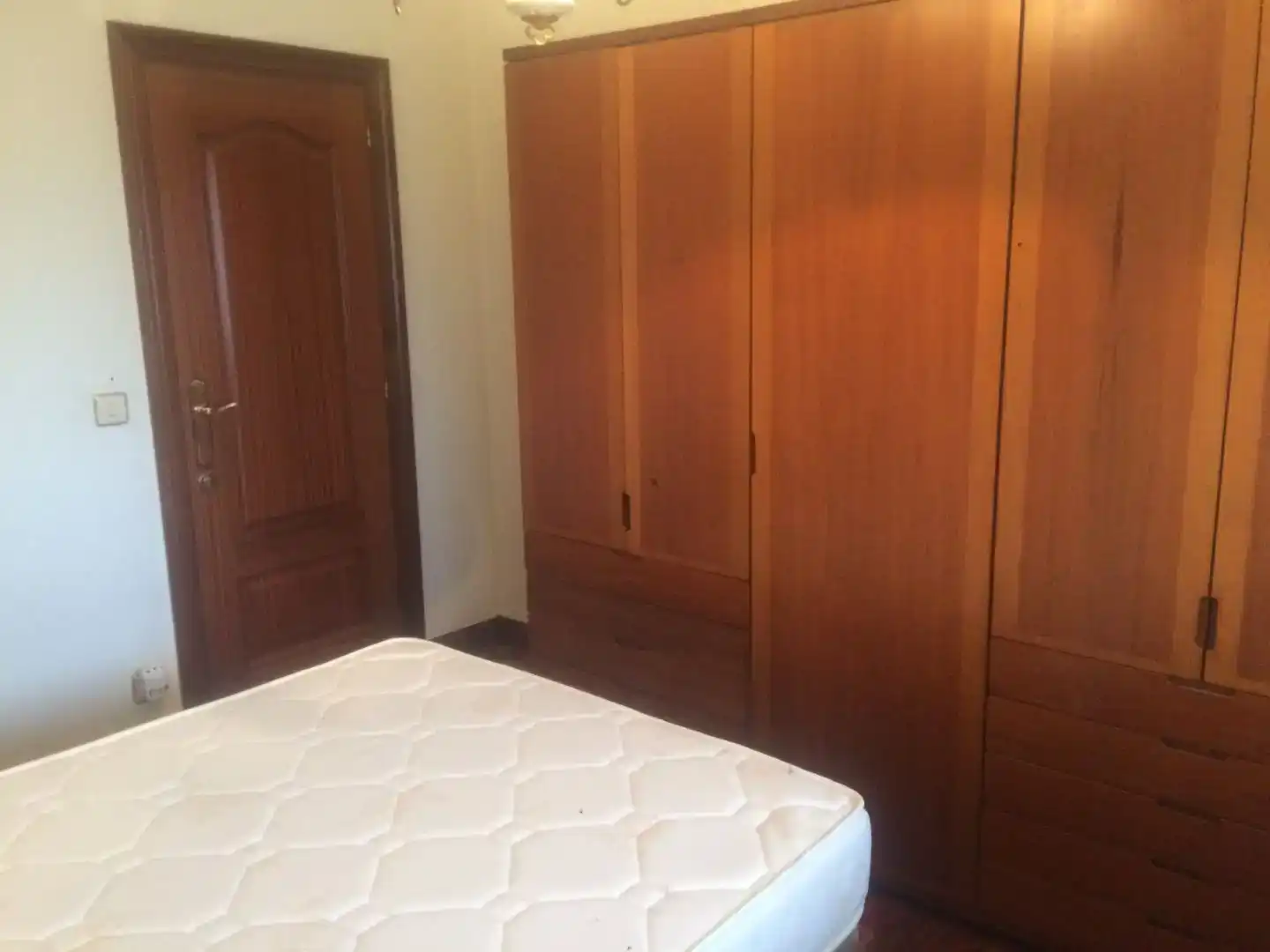 Habitación de Piso para compartir en Vitoria - Gasteiz con Parquet, Amueblado y Balcón